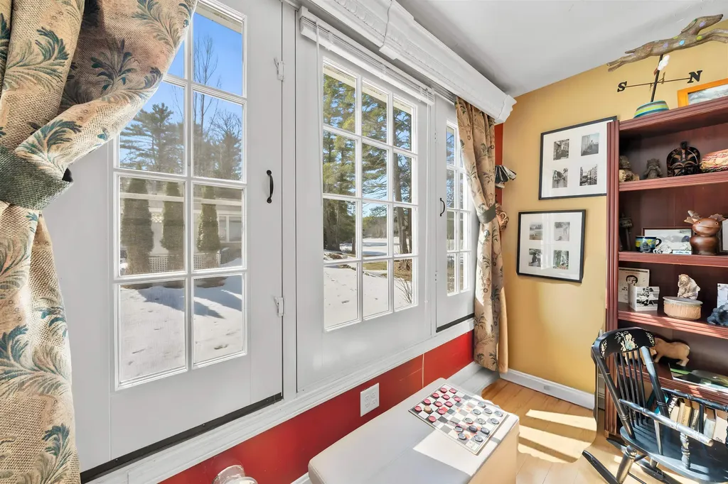 63 Concord Drive Webster NH 03303