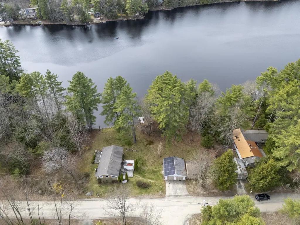 63 Concord Drive Webster NH 03303