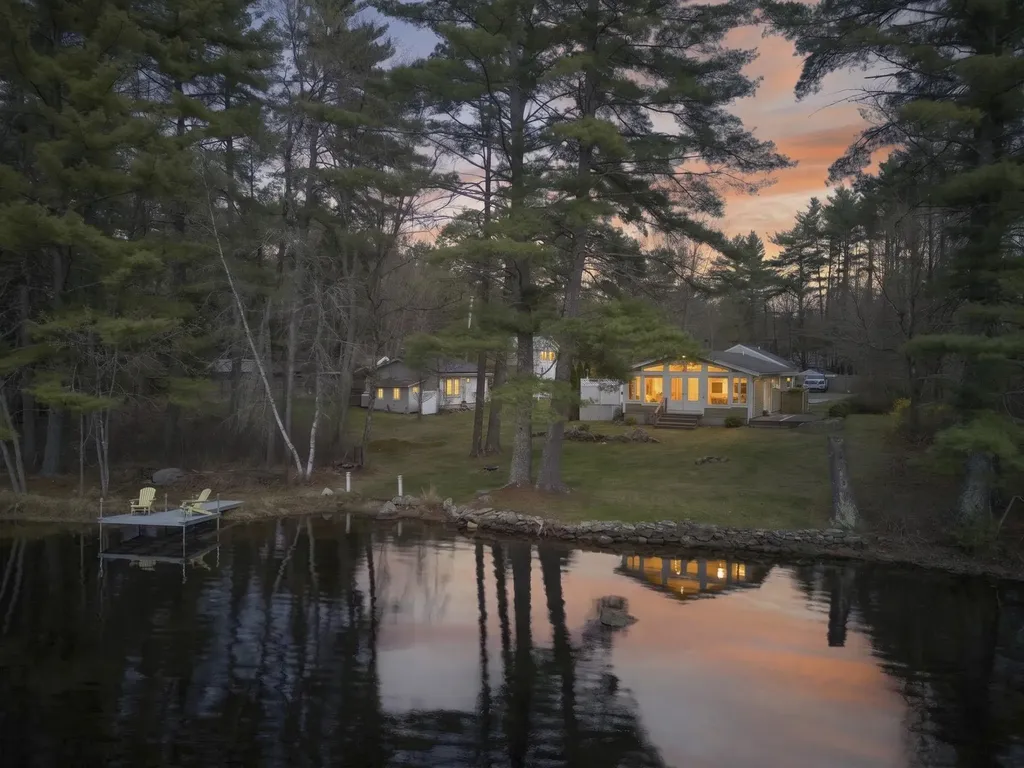 63 Concord Drive Webster NH 03303