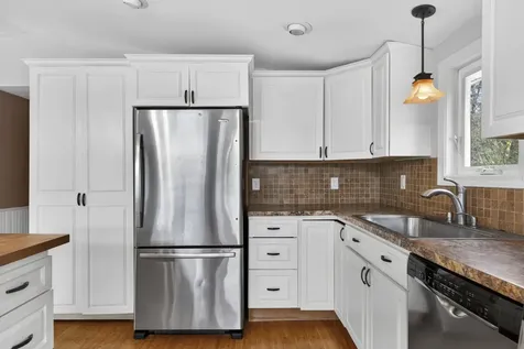63 Concord Drive Webster NH 03303