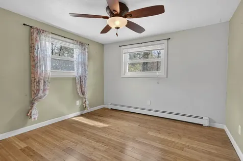 63 Concord Drive Webster NH 03303