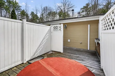 63 Concord Drive Webster NH 03303