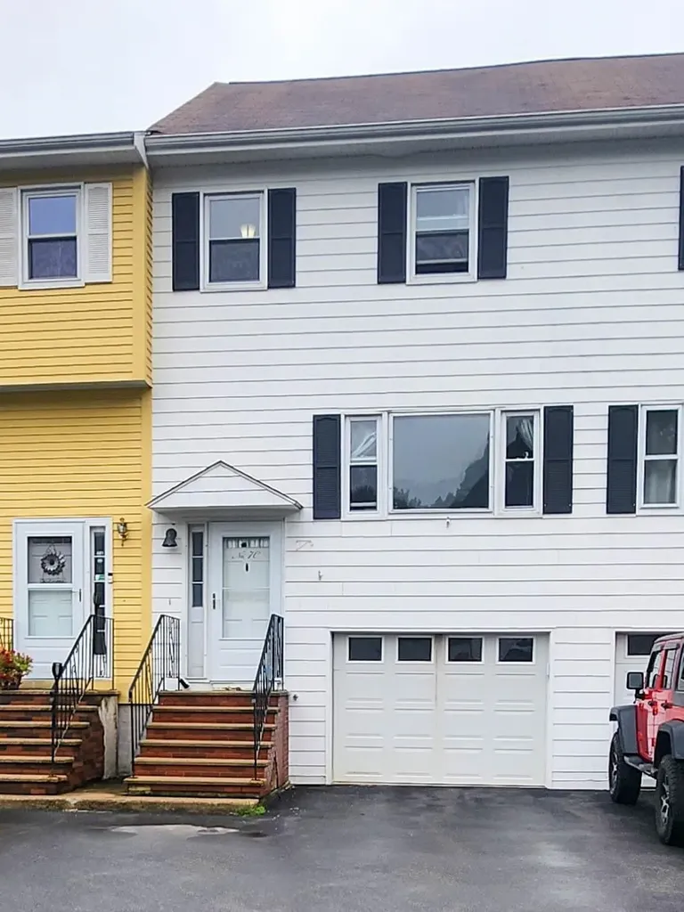 7 Pine Isle Drive Derry NH 03038