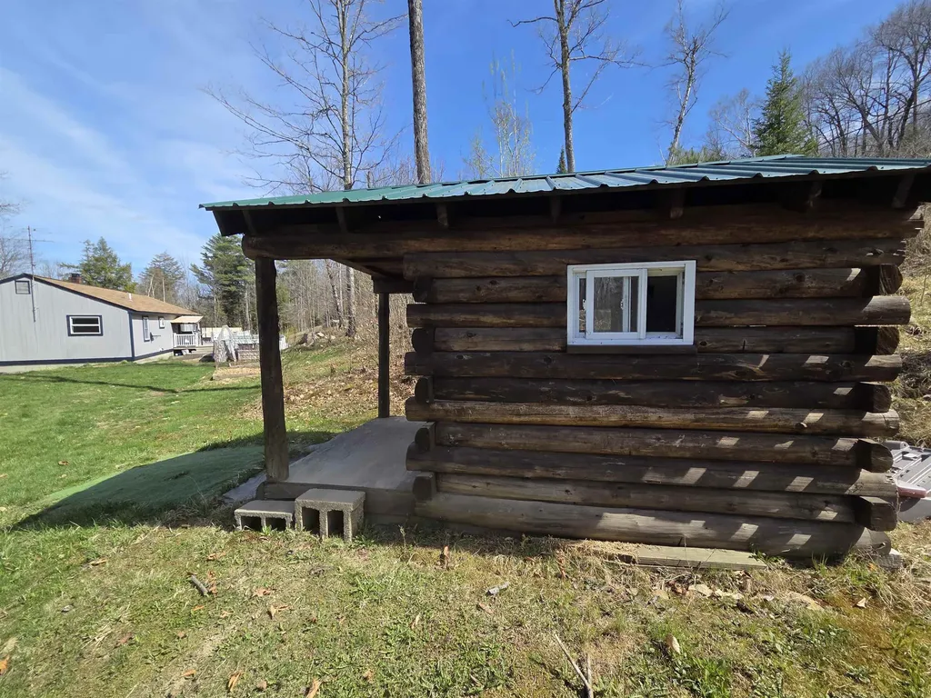 36 Grafton Pond Road Enfield NH 03748