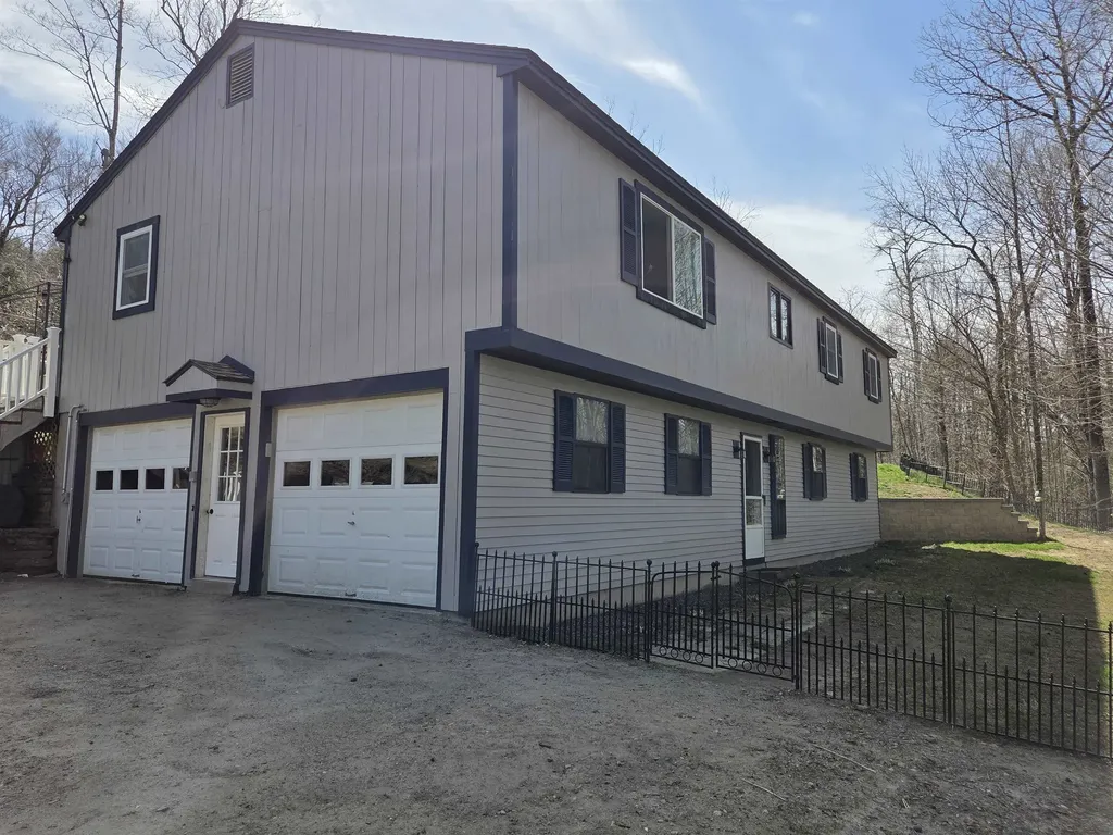 36 Grafton Pond Road Enfield NH 03748