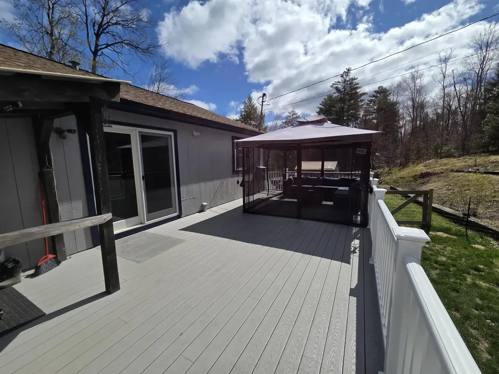 36 Grafton Pond Road Enfield NH 03748