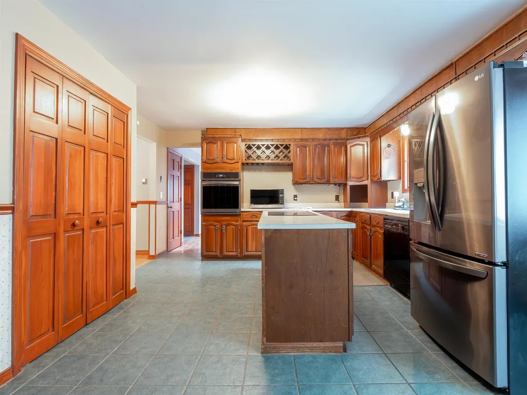 95 Plain Road Hinsdale NH 03451