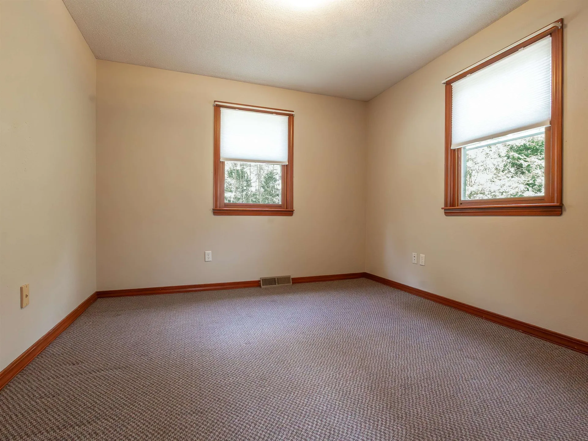 95 Plain Road Hinsdale NH 03451