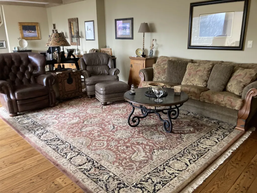 110 Golfview Lane Hartford VT 05059