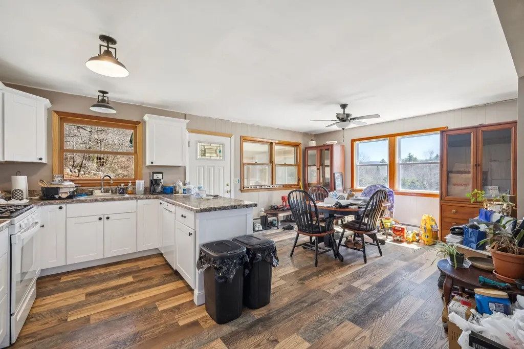 794 South Main Street Newport NH 03773