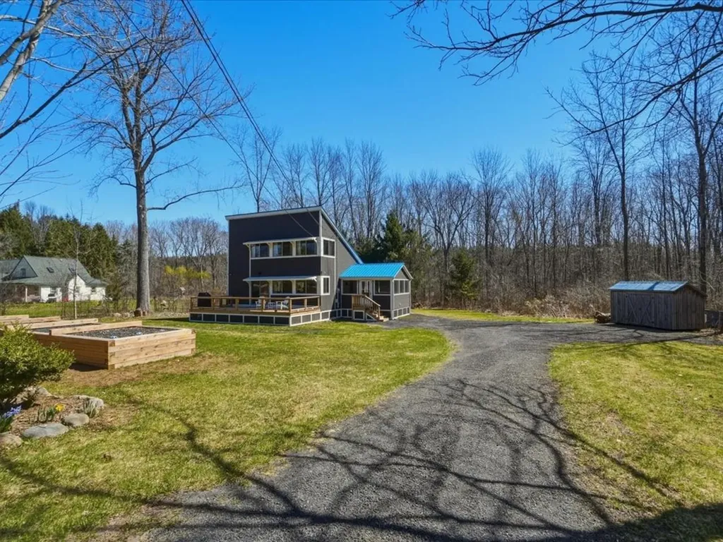 1233 Blockhouse Point Road North Hero VT 05474