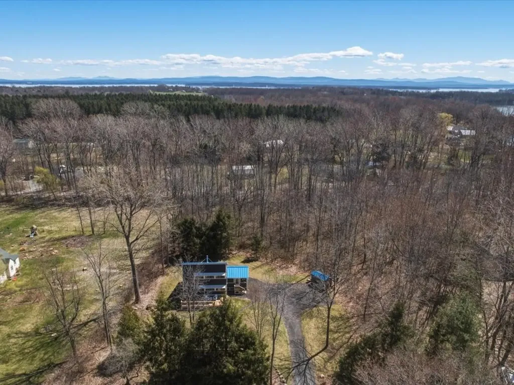 1233 Blockhouse Point Road North Hero VT 05474
