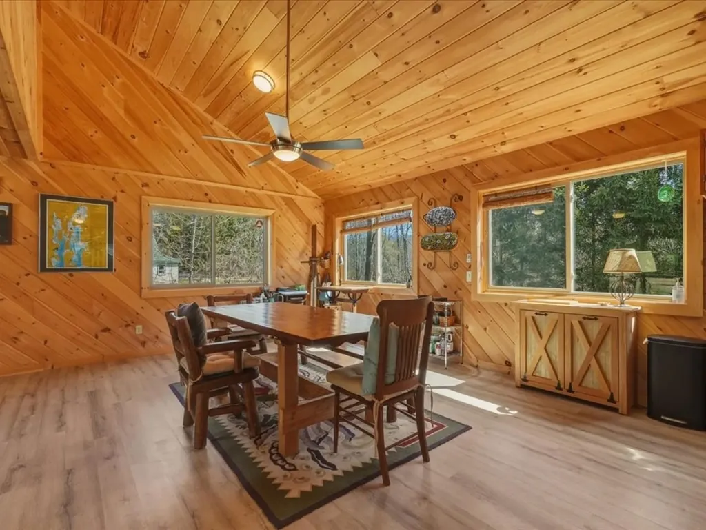 1233 Blockhouse Point Road North Hero VT 05474
