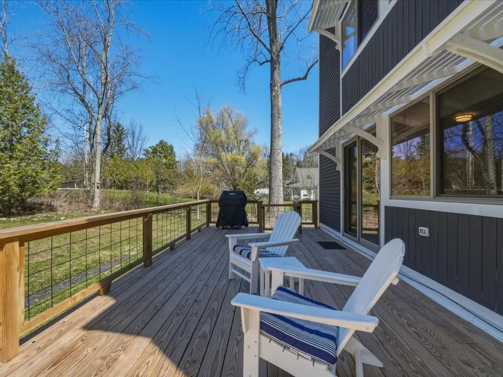 1233 Blockhouse Point Road North Hero VT 05474