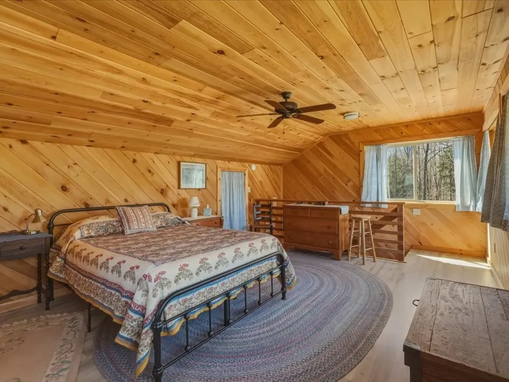 1233 Blockhouse Point Road North Hero VT 05474
