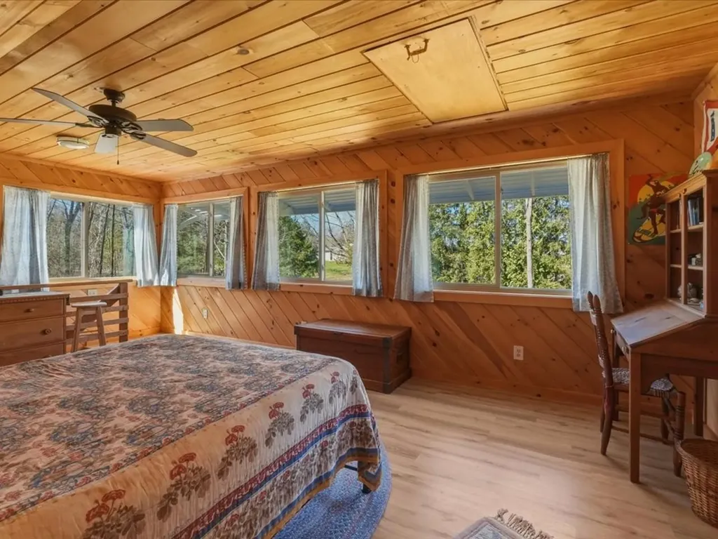 1233 Blockhouse Point Road North Hero VT 05474