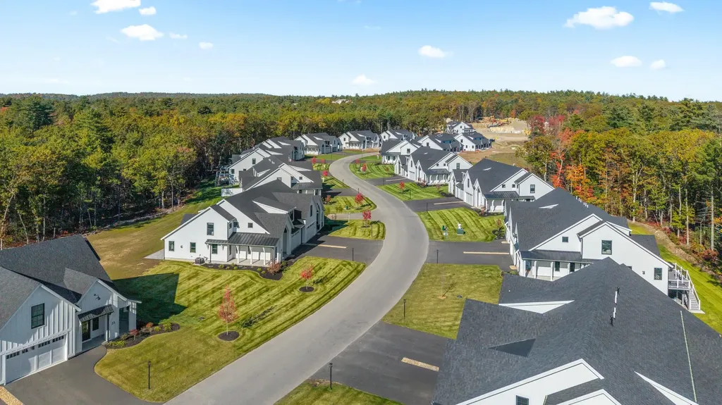 57 Trails Edge Road Windham NH 03087