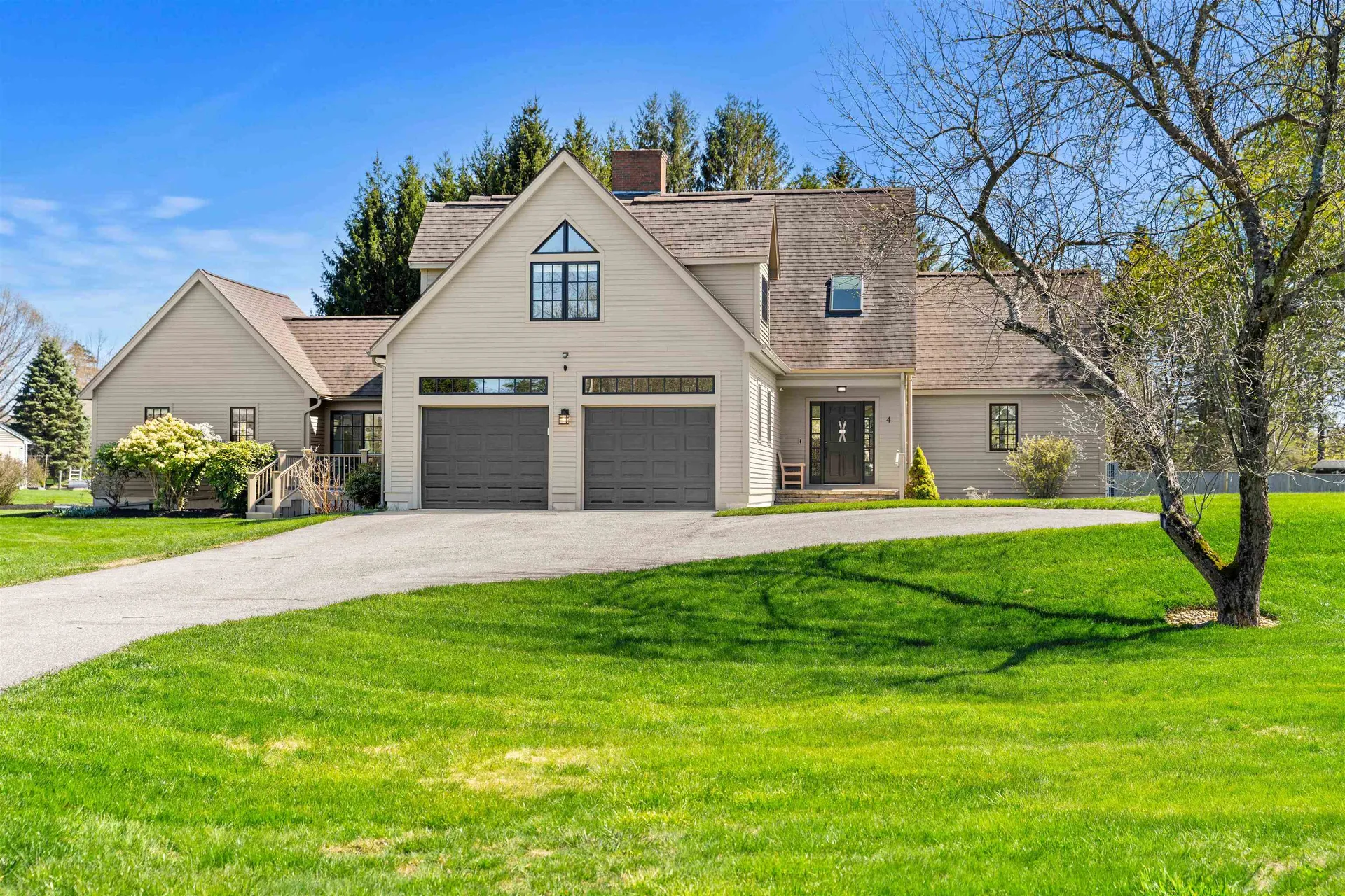 4 Apple Way Stratham NH 03885