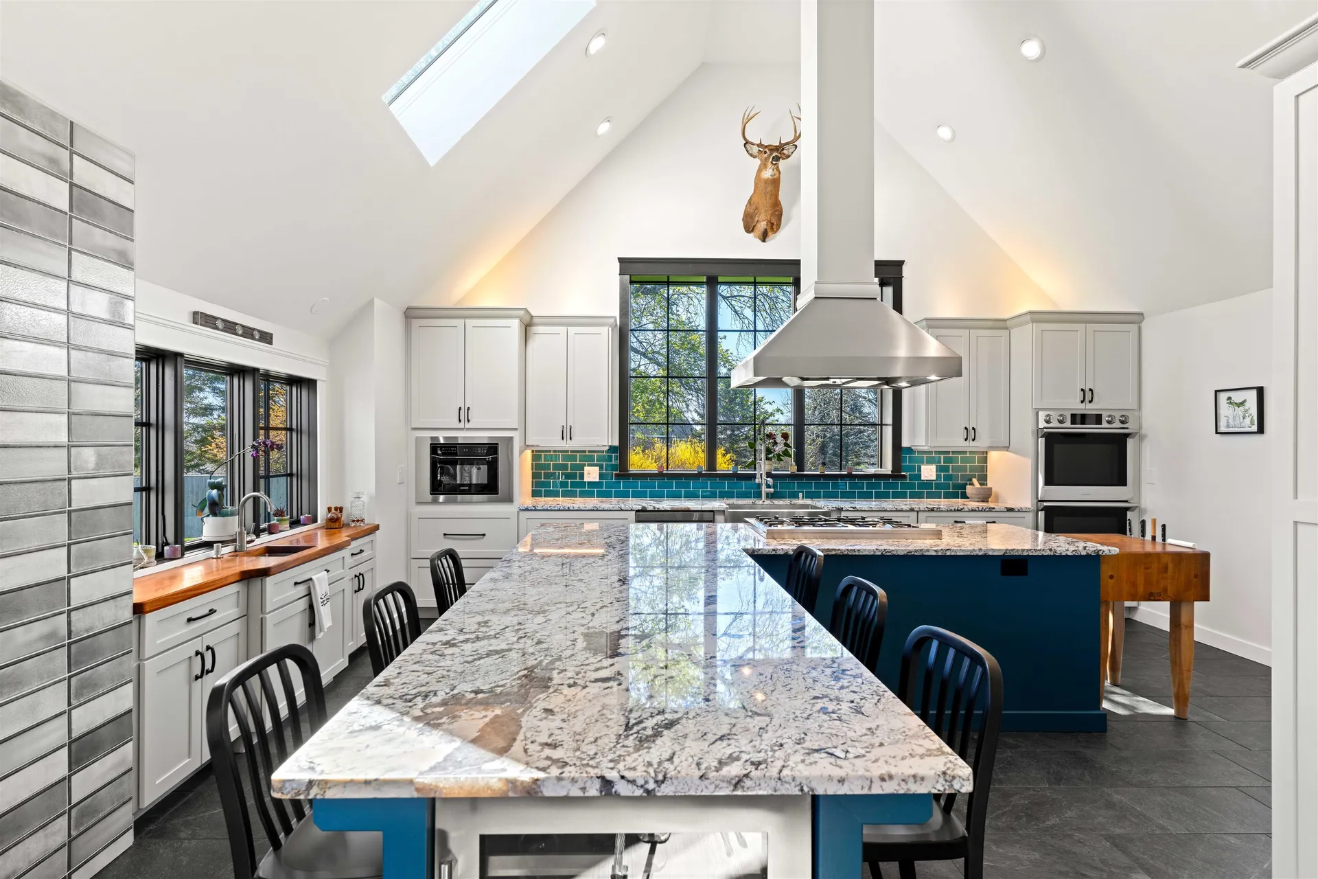 4 Apple Way Stratham NH 03885
