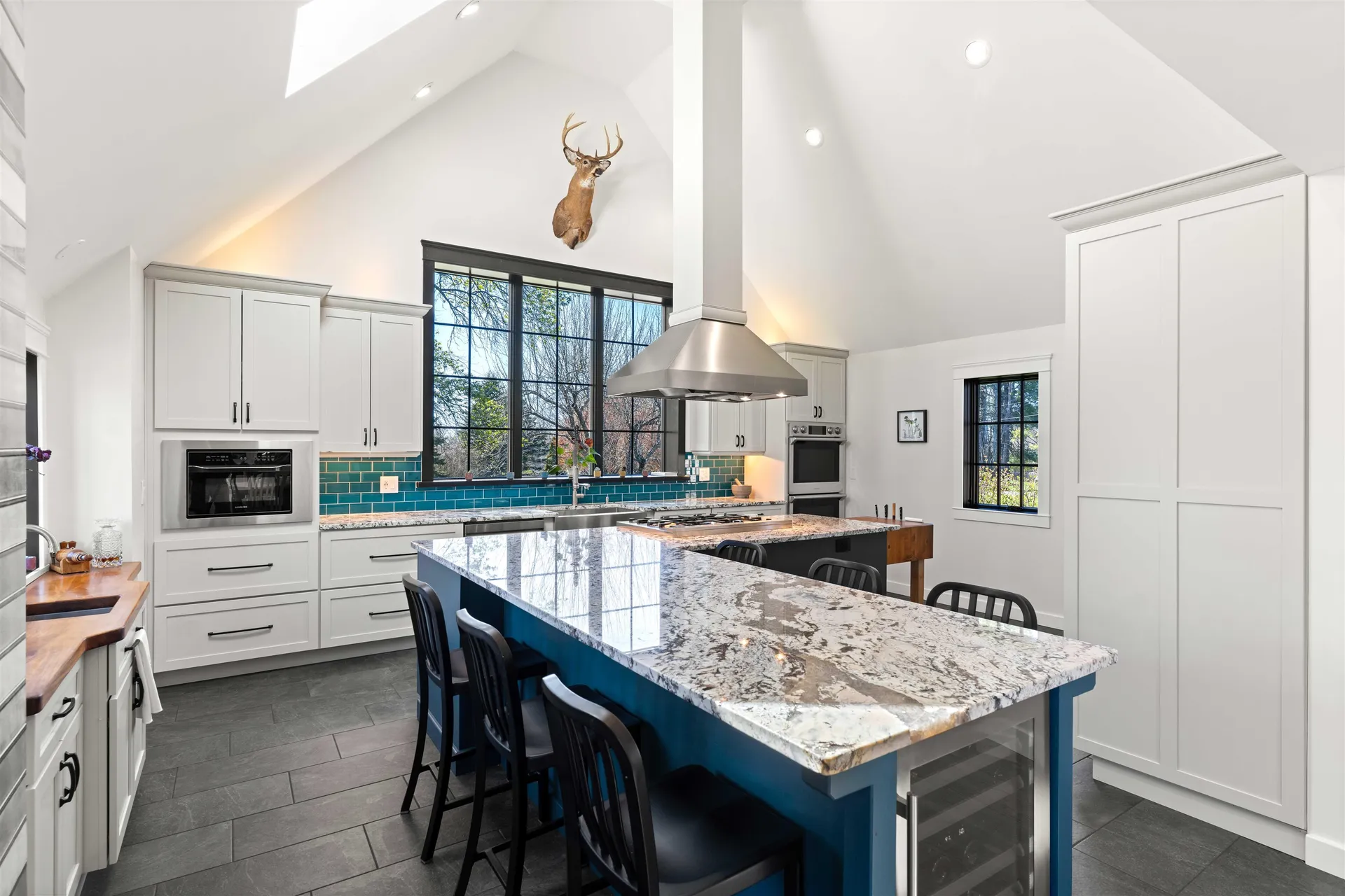 4 Apple Way Stratham NH 03885