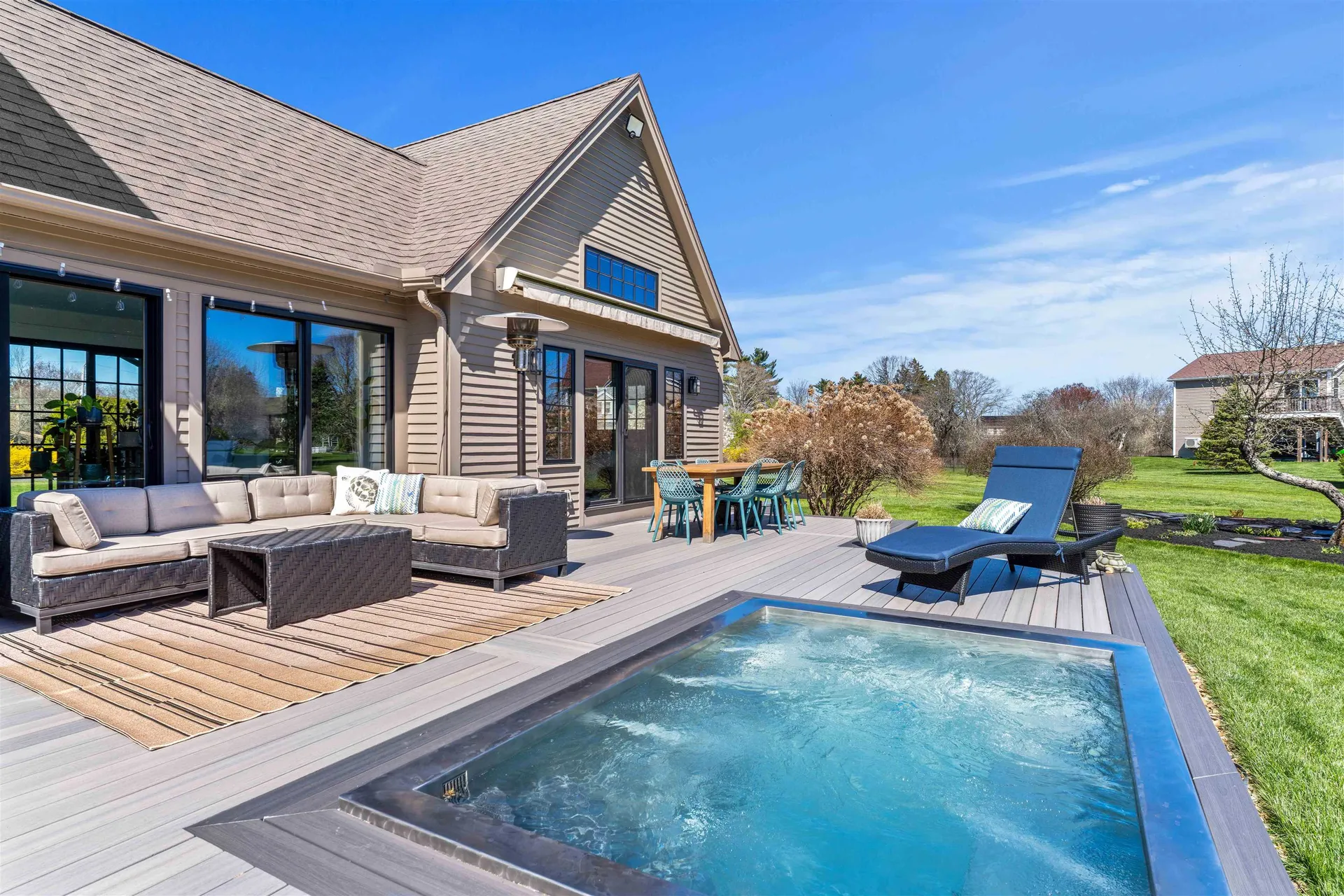 4 Apple Way Stratham NH 03885