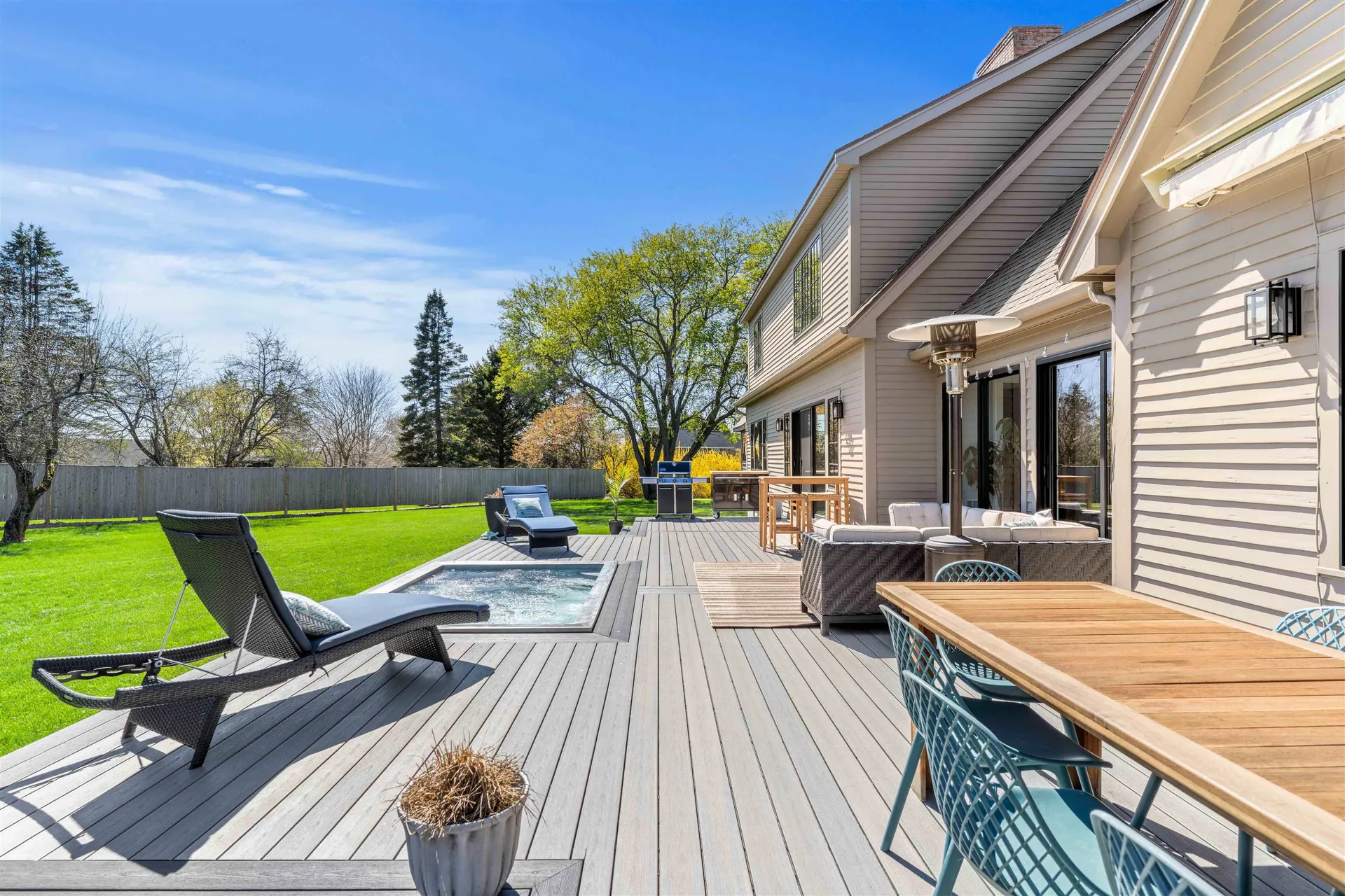 4 Apple Way Stratham NH 03885