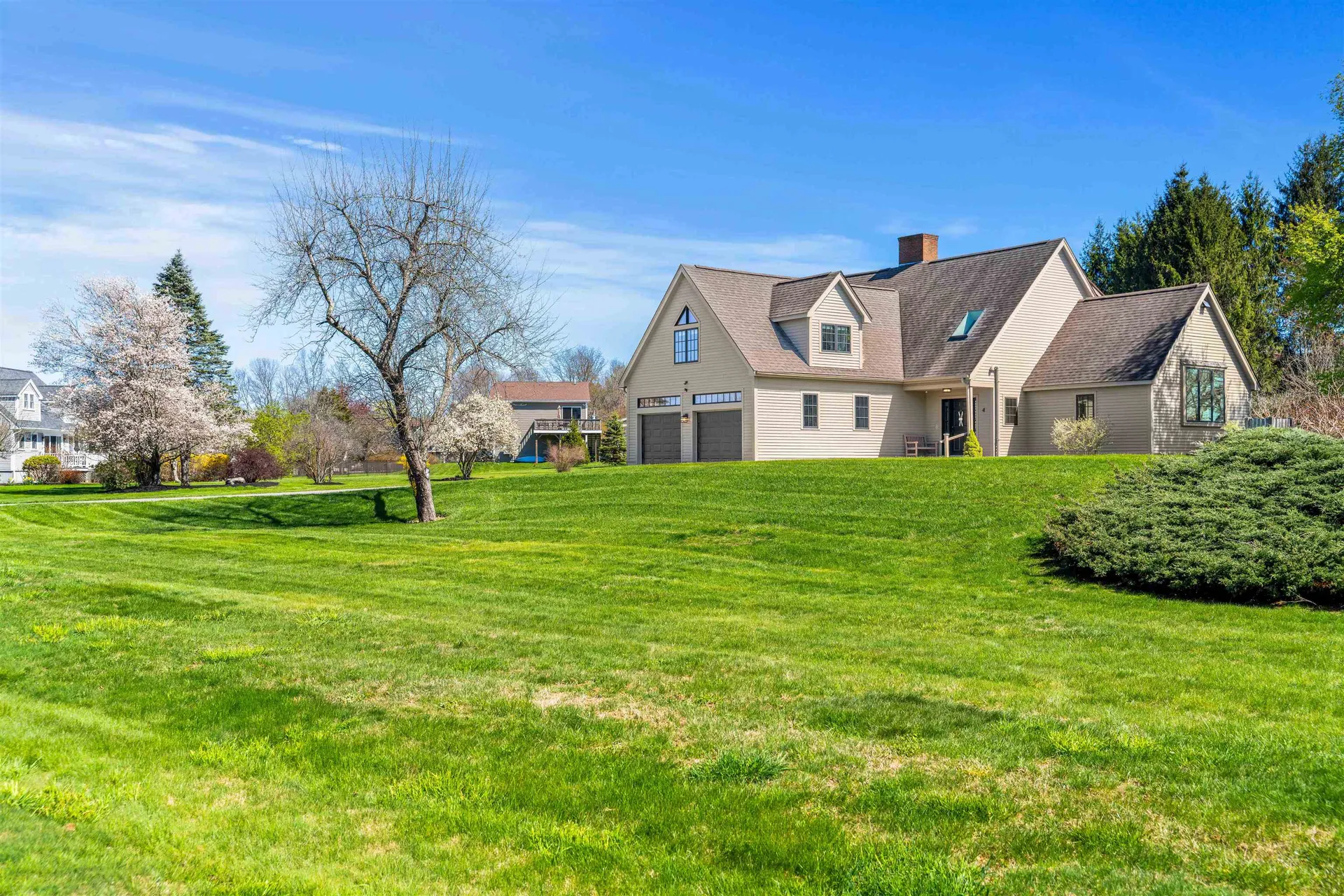 4 Apple Way Stratham NH 03885