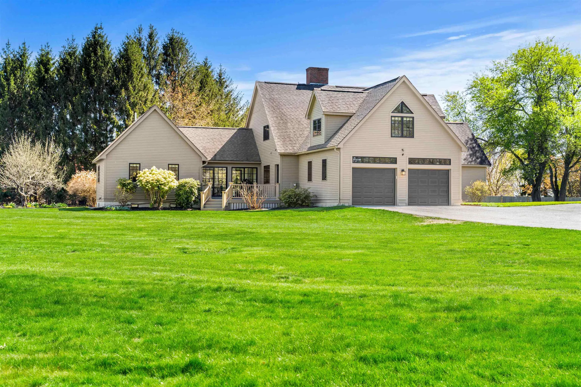 4 Apple Way Stratham NH 03885