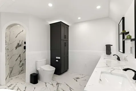 4 Apple Way Stratham NH 03885