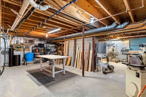 4 Apple Way Stratham NH 03885