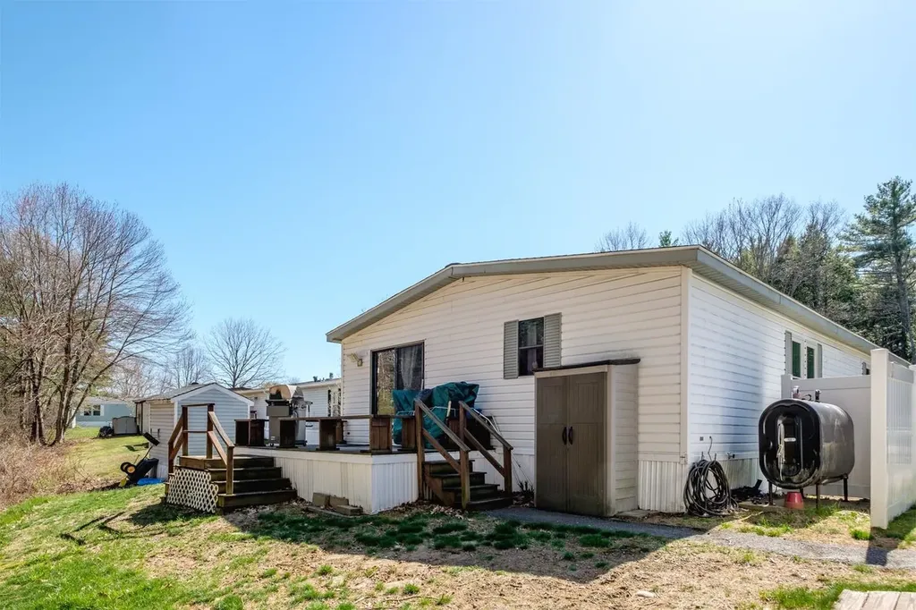 53 Monadnock Drive Rochester NH 03867