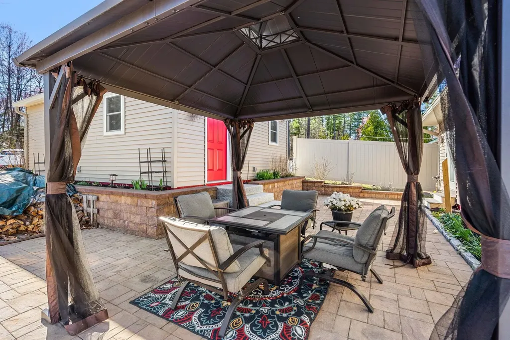 50 Kingsbury Drive Milton NH 03851