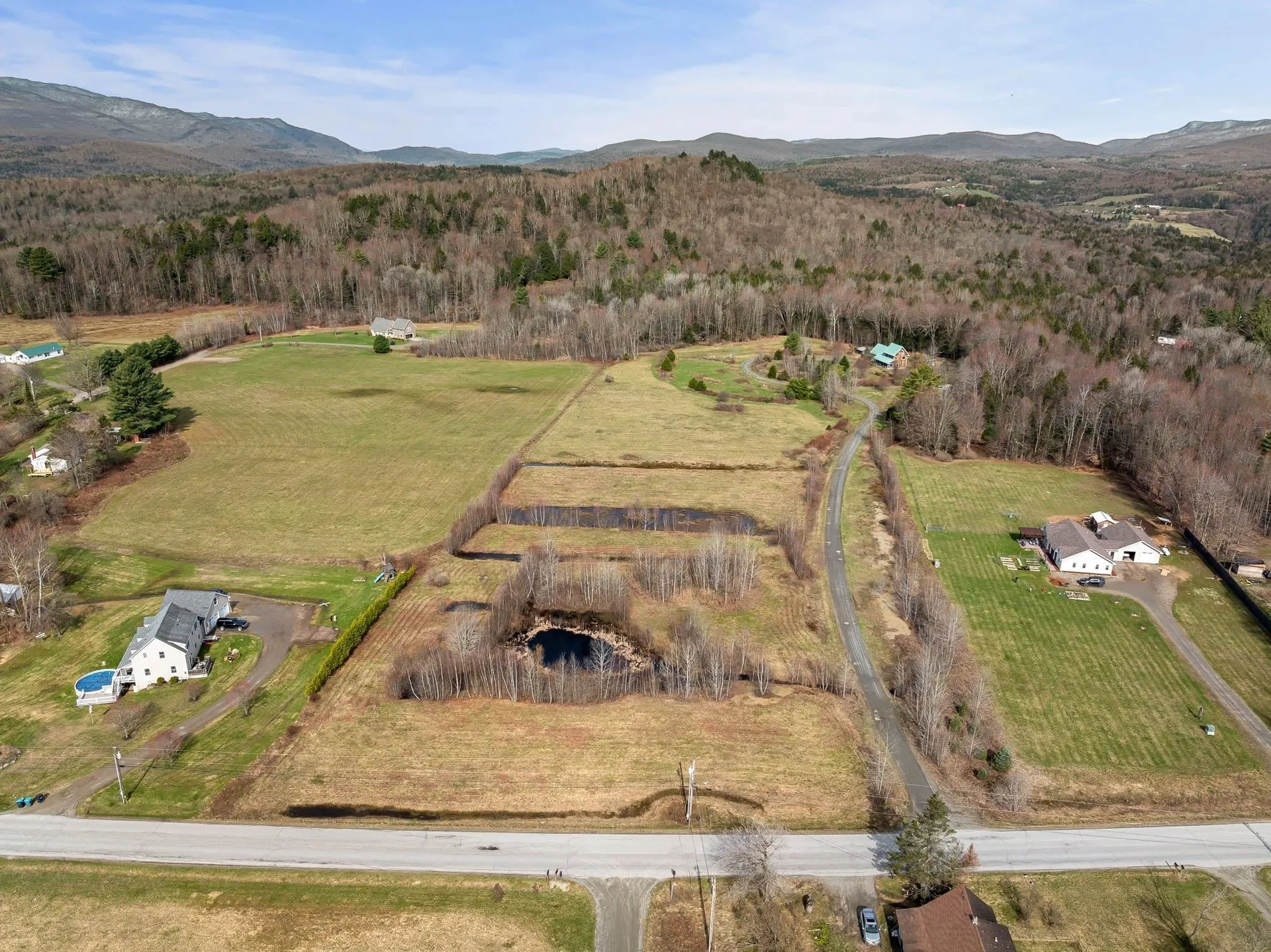 2013 Battle Row Road Hyde Park VT 05655