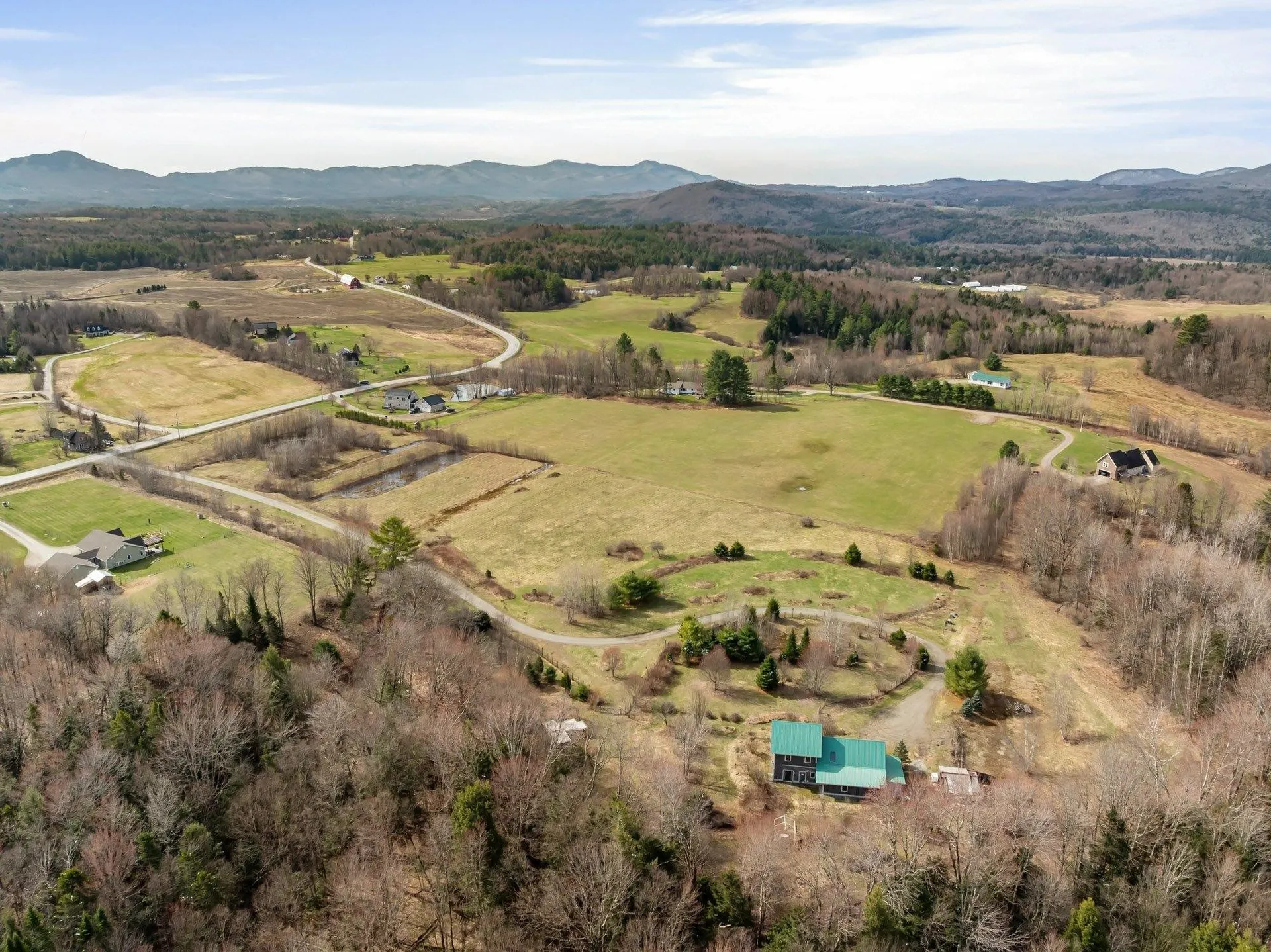 2013 Battle Row Road Hyde Park VT 05655