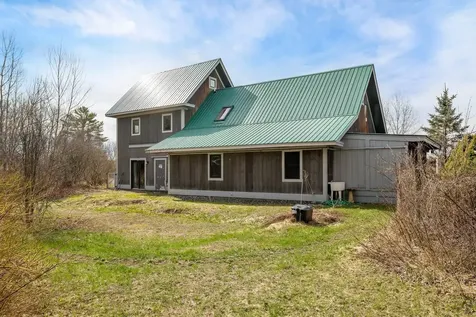 2013 Battle Row Road Hyde Park VT 05655