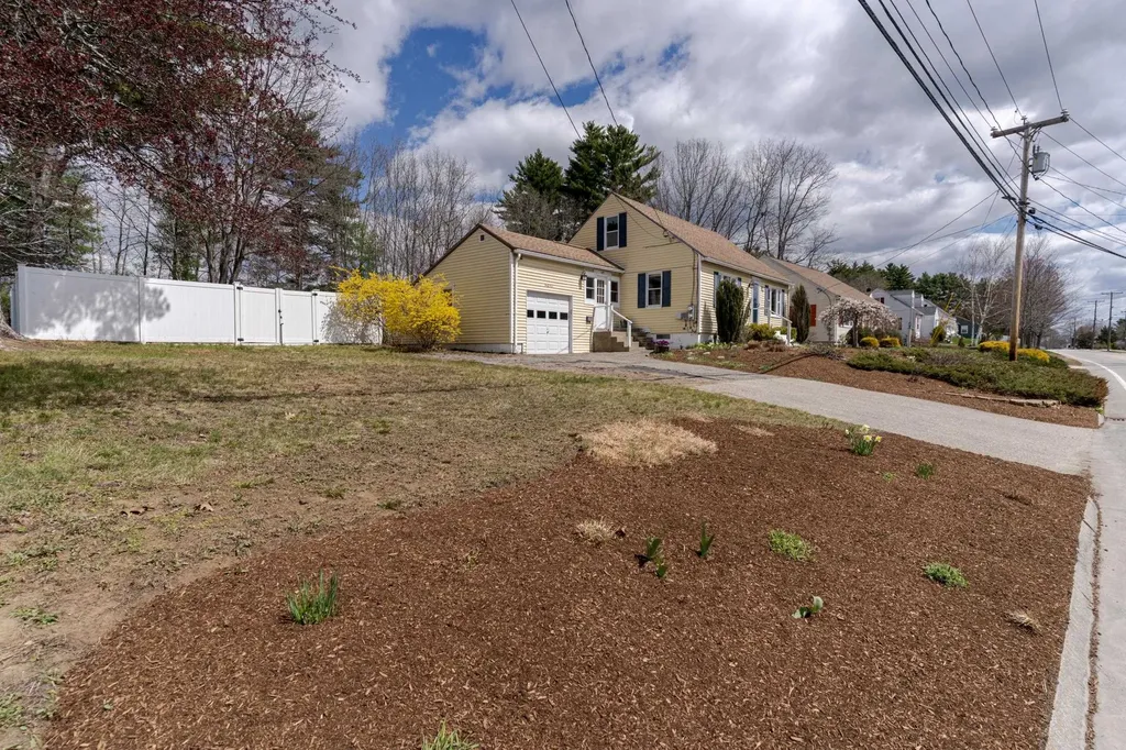 49 Glenwood Avenue Dover NH 03820