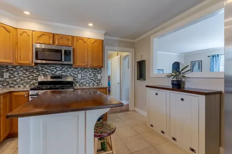 49 Glenwood Avenue Dover NH 03820