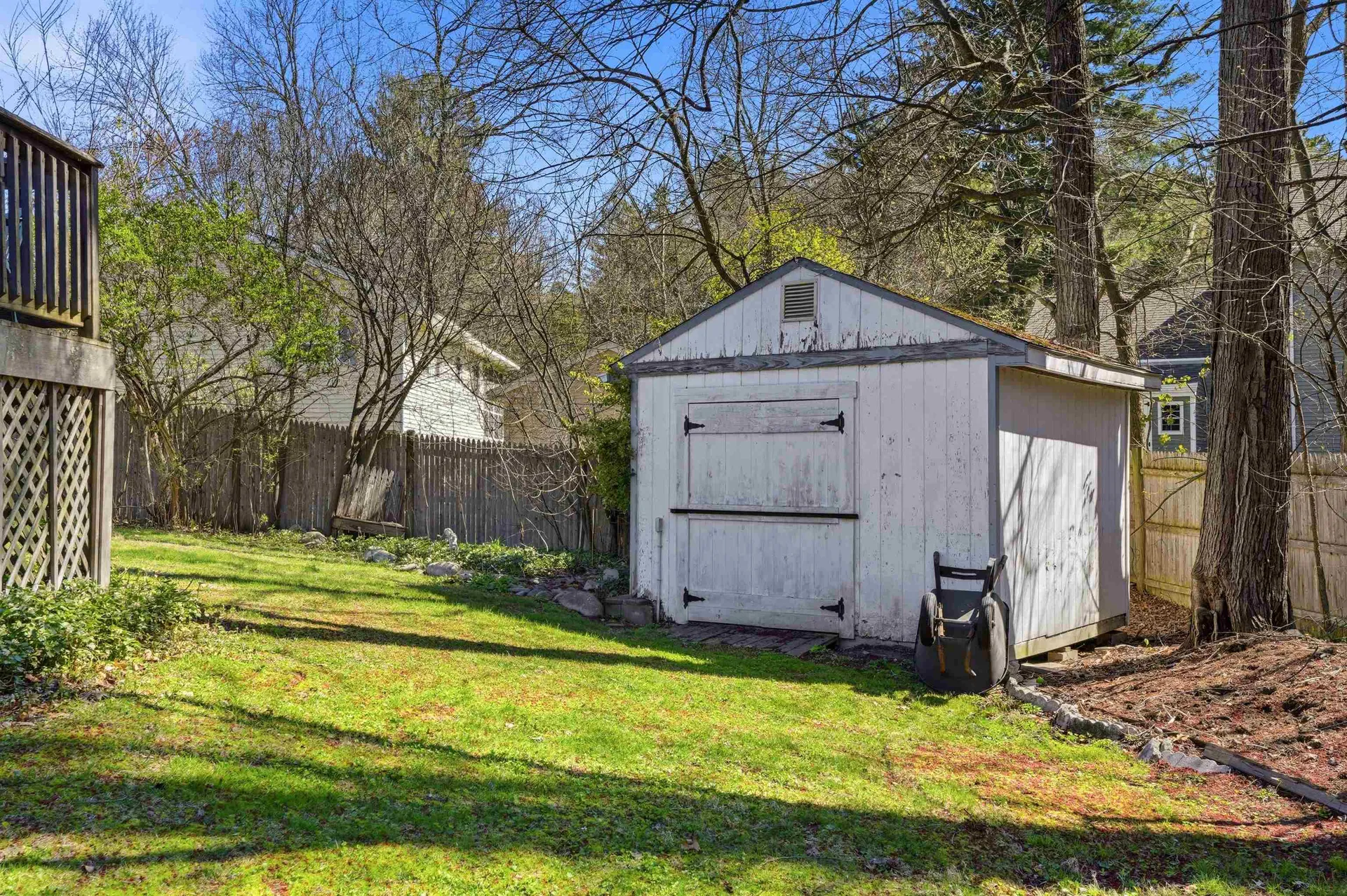 18 Cottonwood Drive Hudson NH 03051