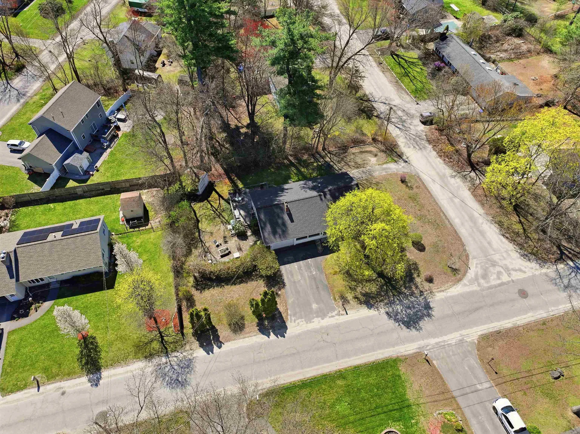 18 Cottonwood Drive Hudson NH 03051