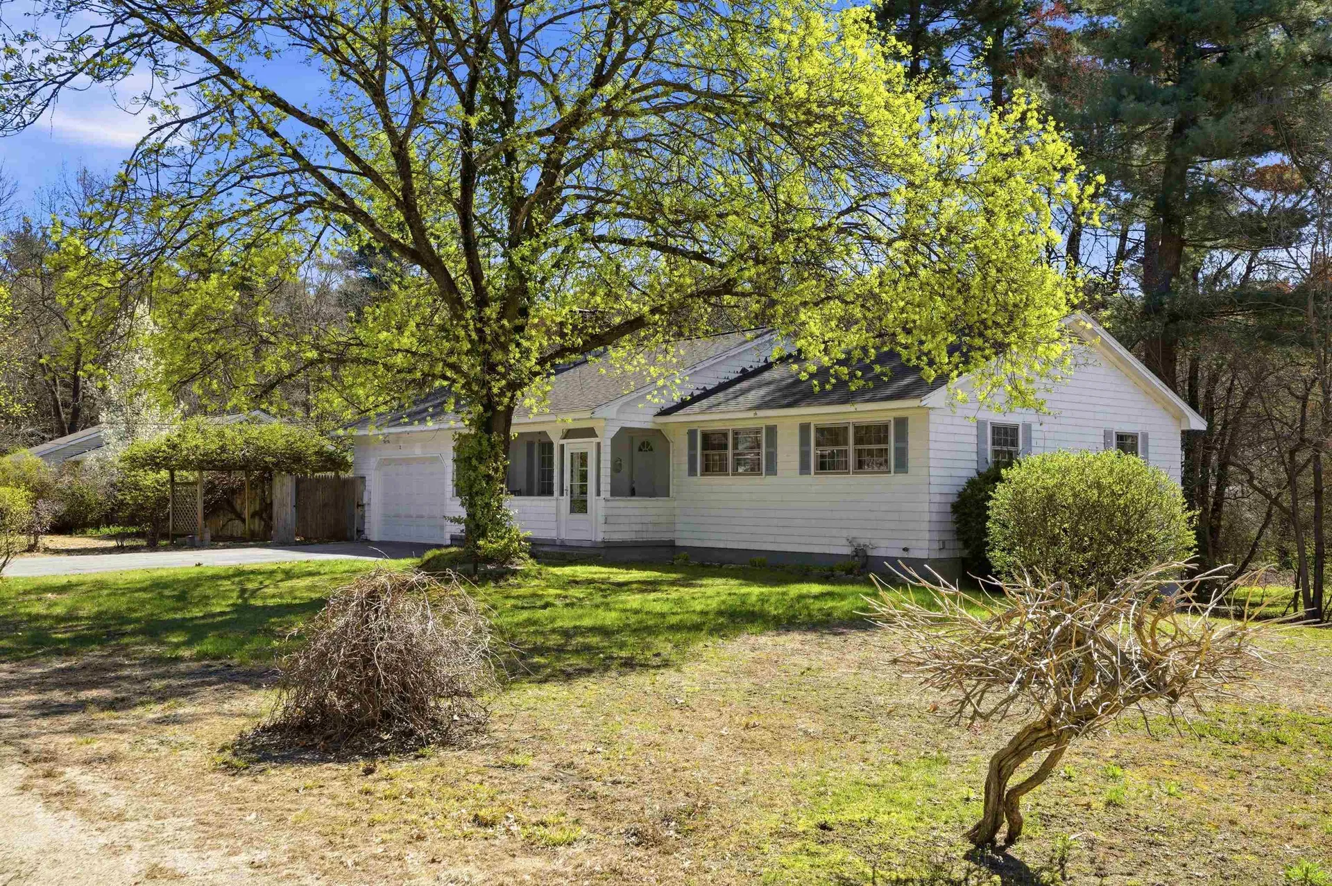 18 Cottonwood Drive Hudson NH 03051