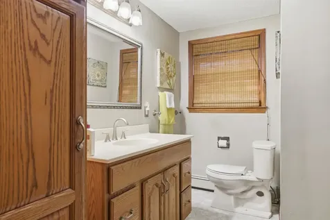 18 Cottonwood Drive Hudson NH 03051