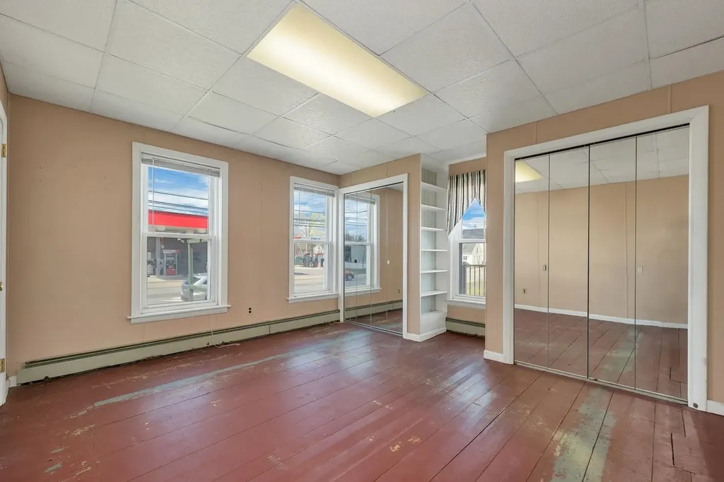 230 Court Street Laconia NH 03246