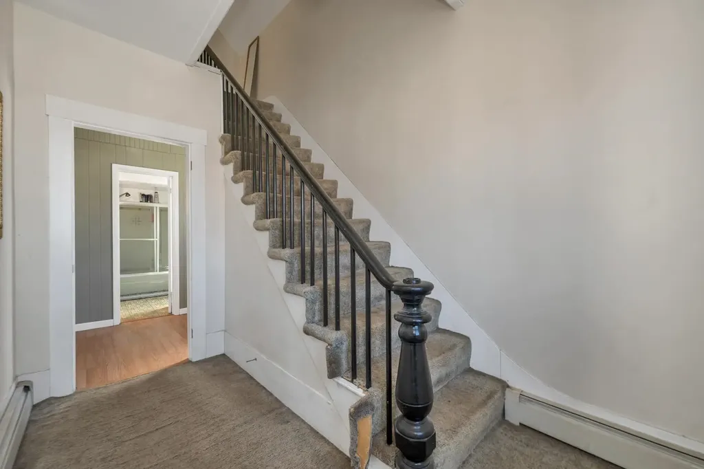 230 Court Street Laconia NH 03246