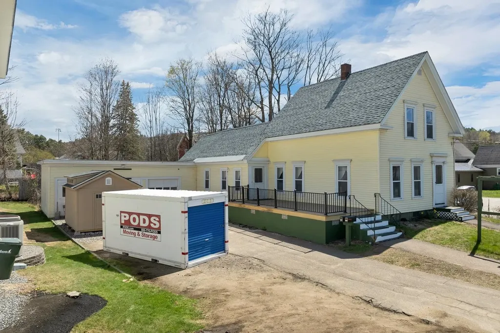 230 Court Street Laconia NH 03246