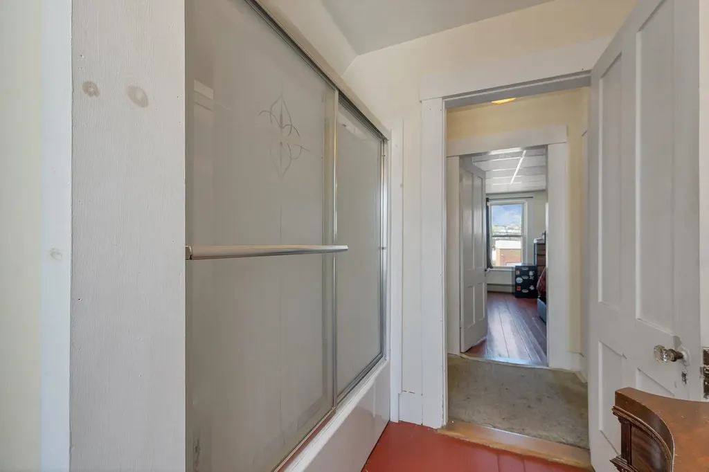 230 Court Street Laconia NH 03246