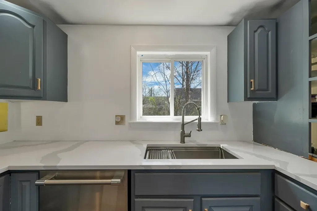 230 Court Street Laconia NH 03246