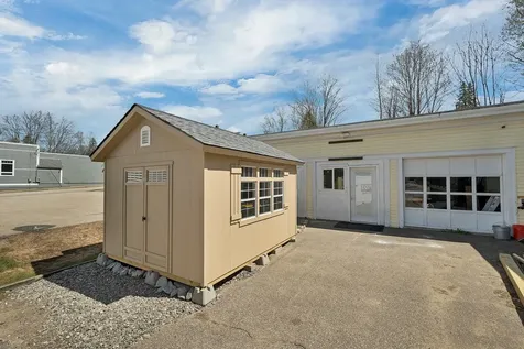 230 Court Street Laconia NH 03246