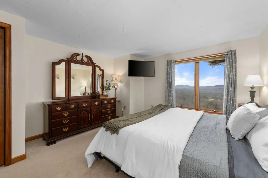182 Pinnacle Road Campton NH 03223