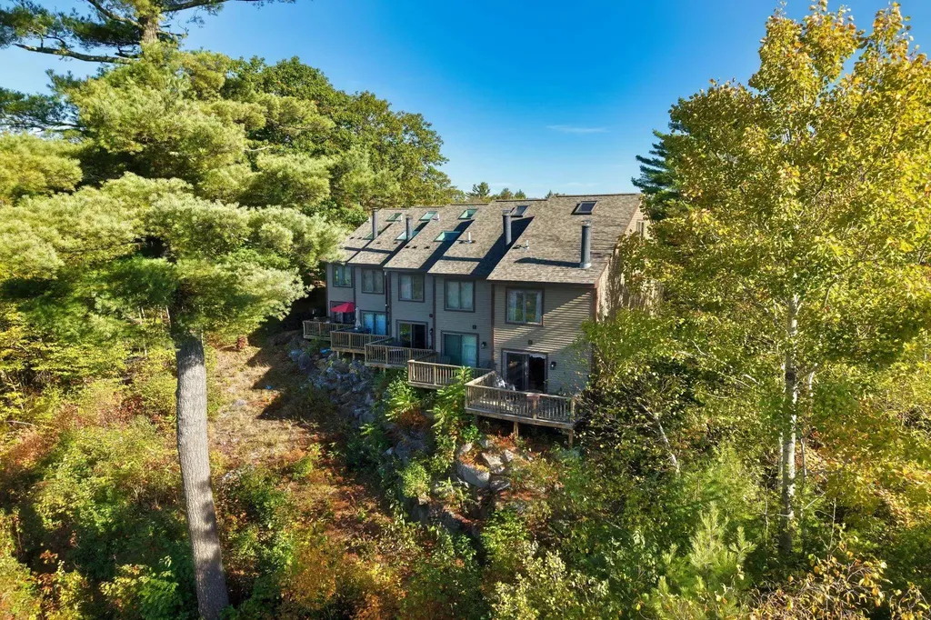 182 Pinnacle Road Campton NH 03223