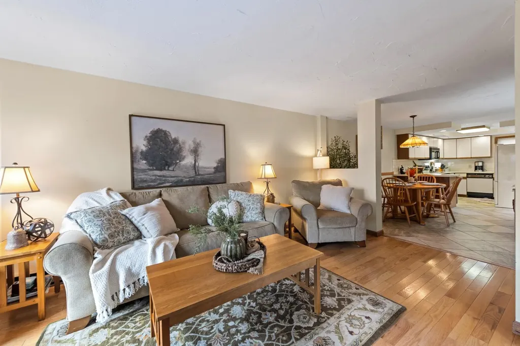 182 Pinnacle Road Campton NH 03223